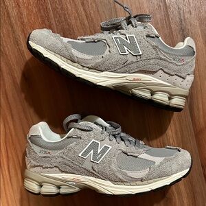 New Balance 2002RD